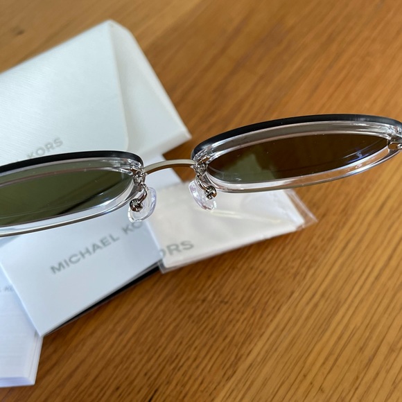Michael Kors sunglasses - Picture 5 of 7